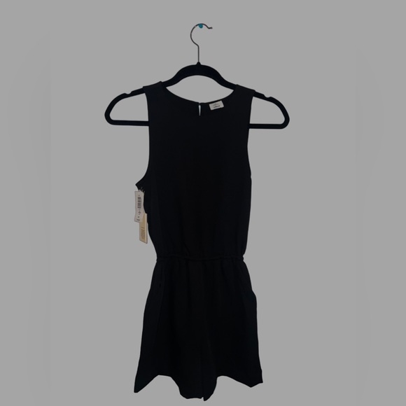 Black Aritzia Romper-Amazing Condition-Never Worn-Sales Tag Included - Picture 1 of 4